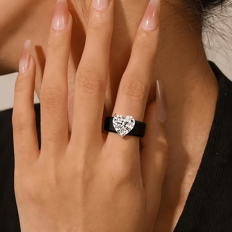 Elegant Heart Crystal Ring – WZERO